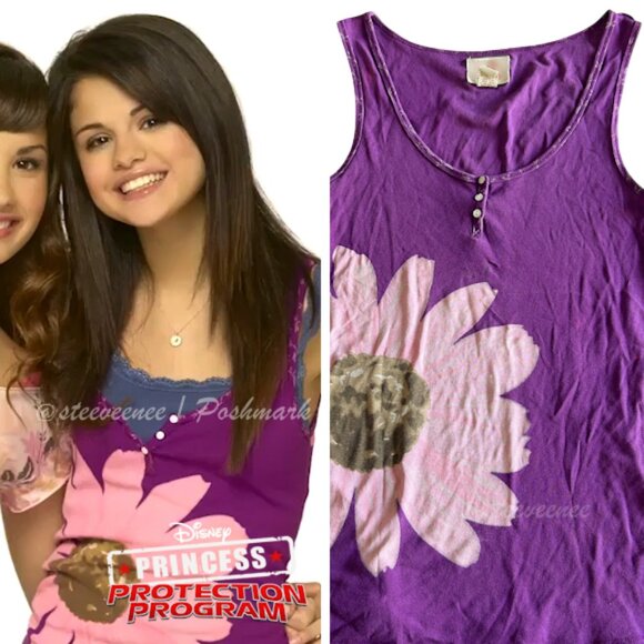 2000s Flower Henley Tank ASO Princess Protection Program / WoWP - Picture 1 of 9